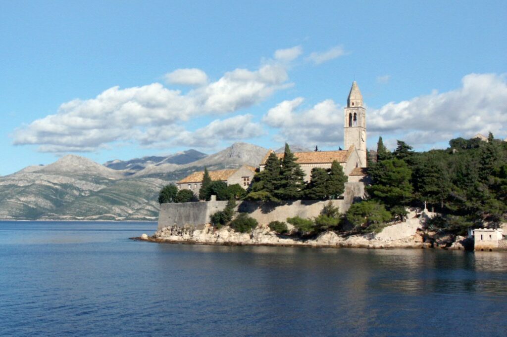 C24 Riviera 913