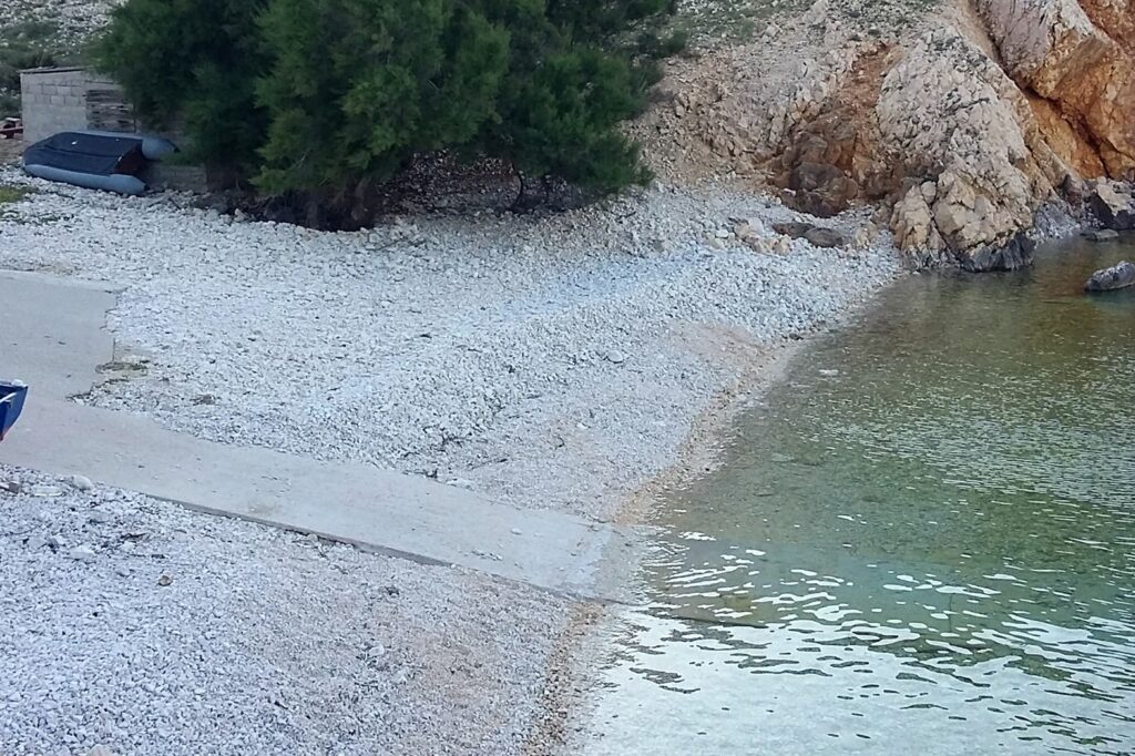 Cres Belej Beach