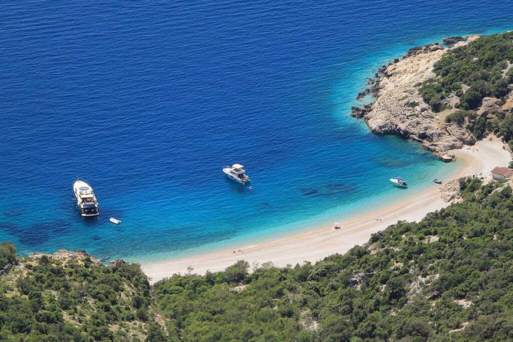 Cres Lubenice Beach