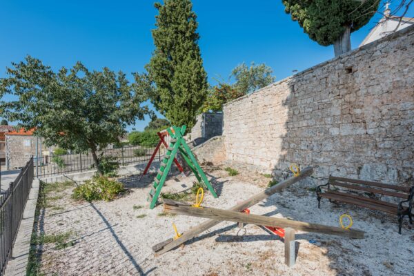 Donji Humac - photo 4