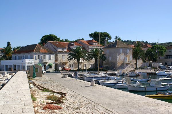 Sutivan - photo 7
