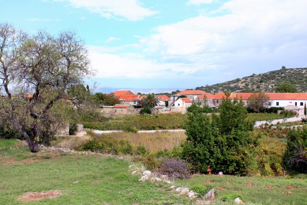 Zastražišće - photo 2