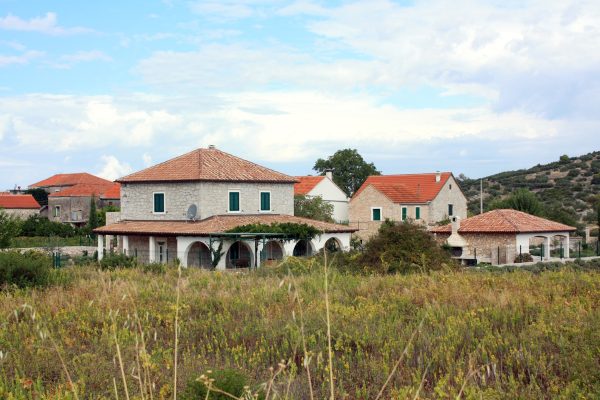 Zastražišće - photo 3