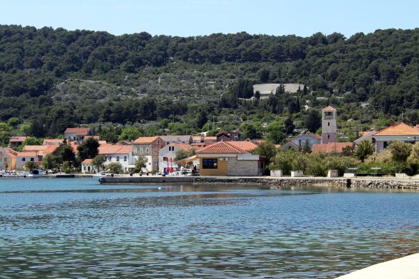 Veli Iž - photo 12