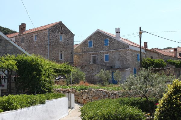 Veli Iž - photo 15