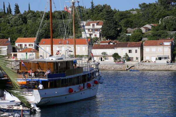 Račišće - photo 10