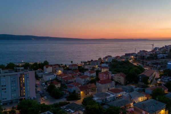 Dugi Rat - photo 2
