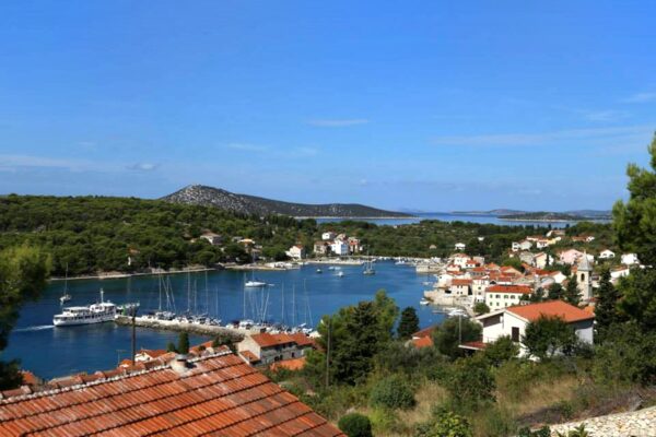 Prvić Luka - photo 1