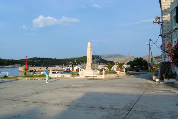 Krapanj - photo 2