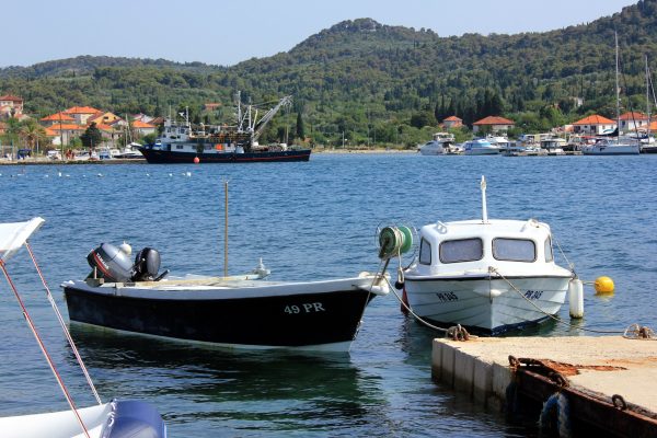 Sutomišćica - photo 7
