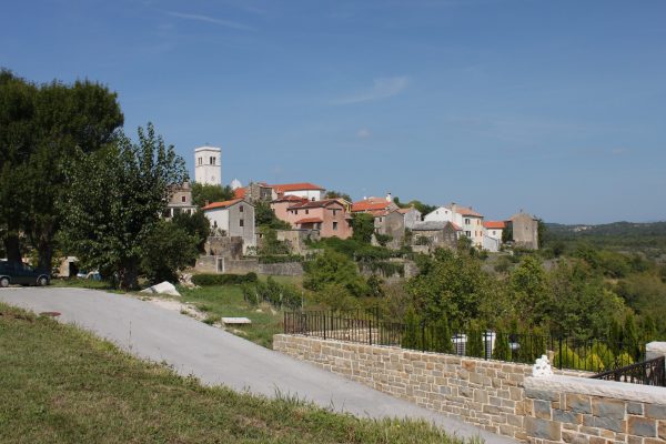 Oprtalj - photo 2