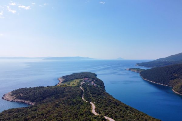 Duga Luka (Prtlog)