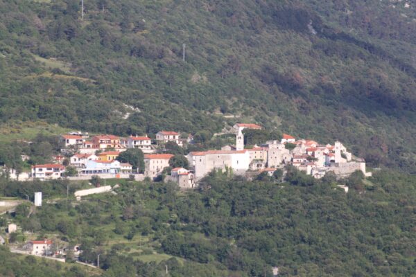 Plomin - photo 1