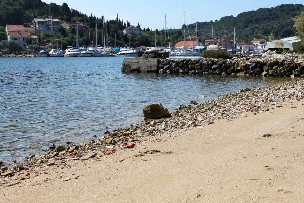Veli Iž - photo 21