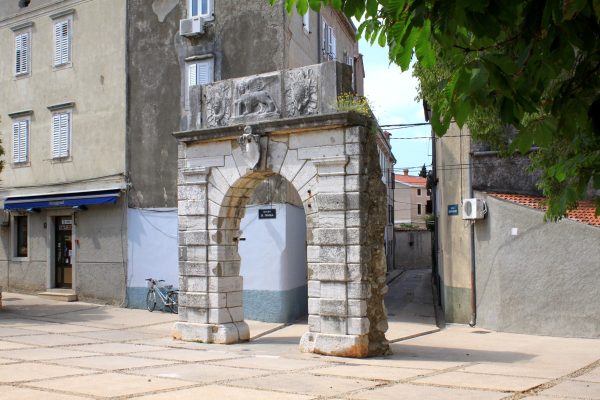 Cres - photo 9