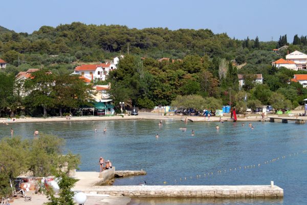 Sutomišćica - photo 24