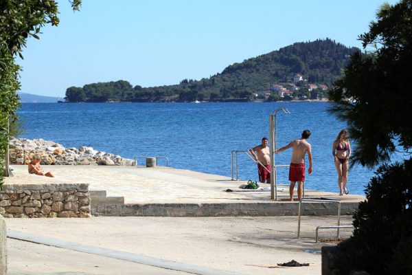 Sutomišćica - photo 34